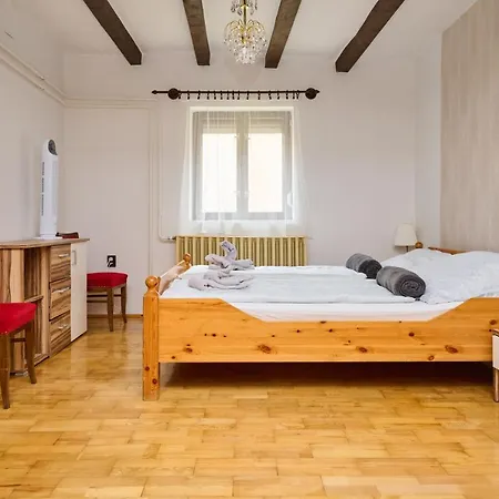 아파트 Koelcsey Vendeghaz *